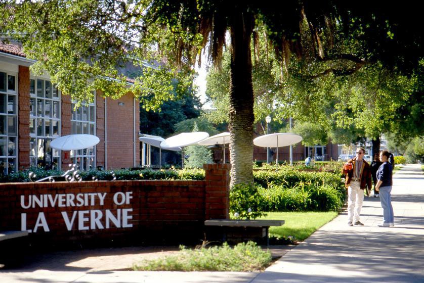 美国大学 拉文大学  拉文大学(university of la verne)是一所中等